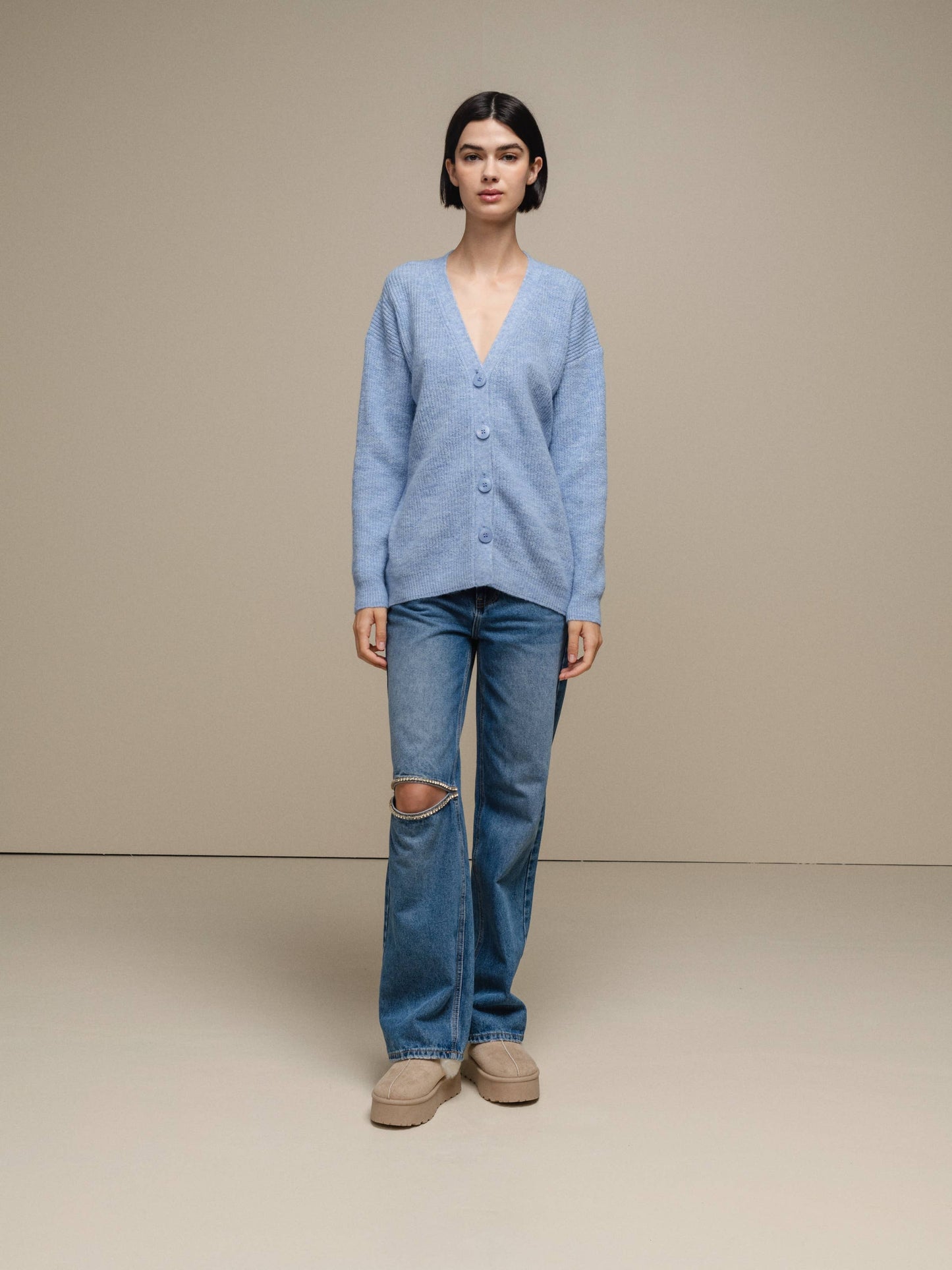 Cardigan in maglia con scollo a V e bottoni
