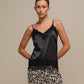 Top in raso con pizzo e spalline sottili
