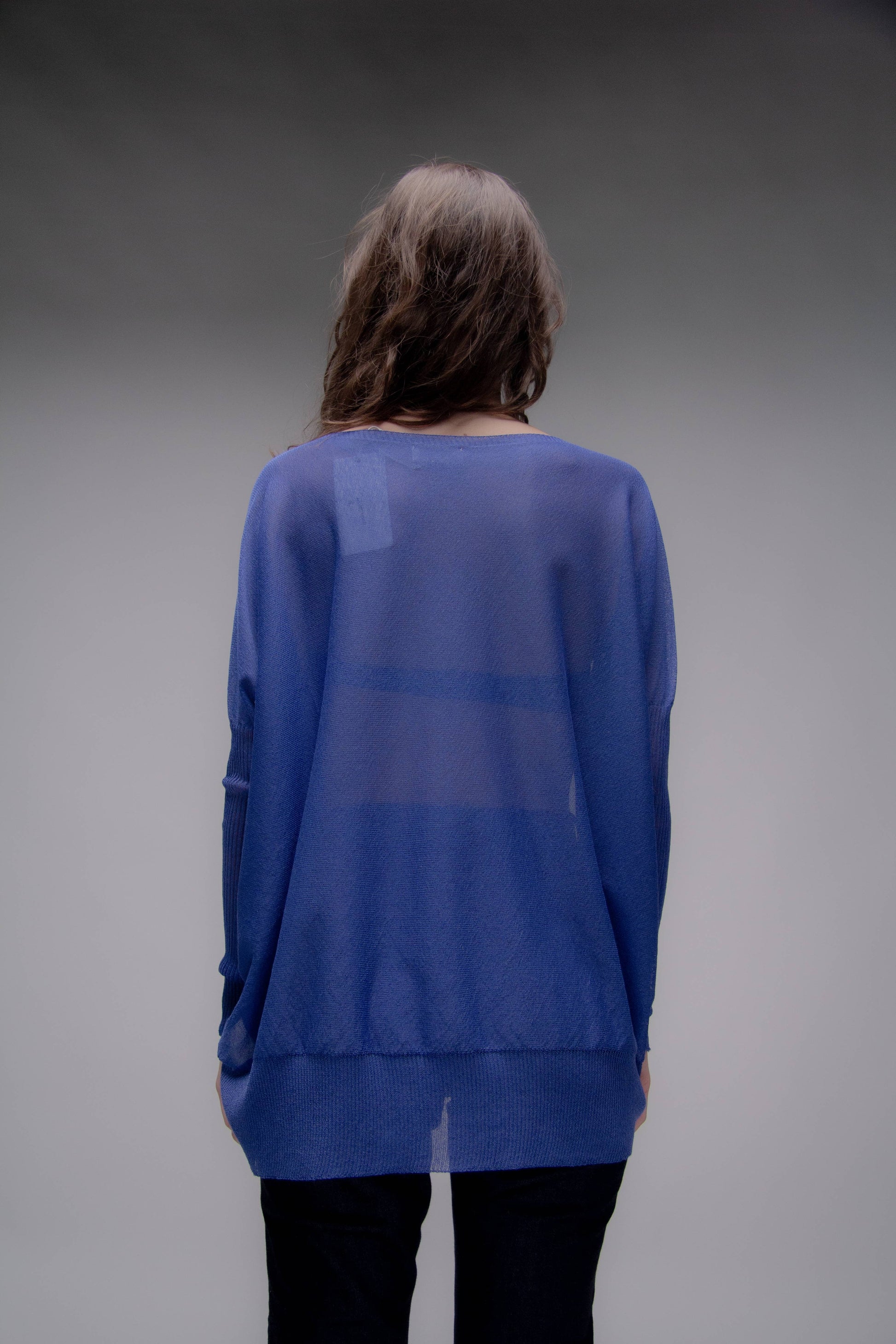 Maxi pullover oversize con scollo a barchetta in maglia 3D