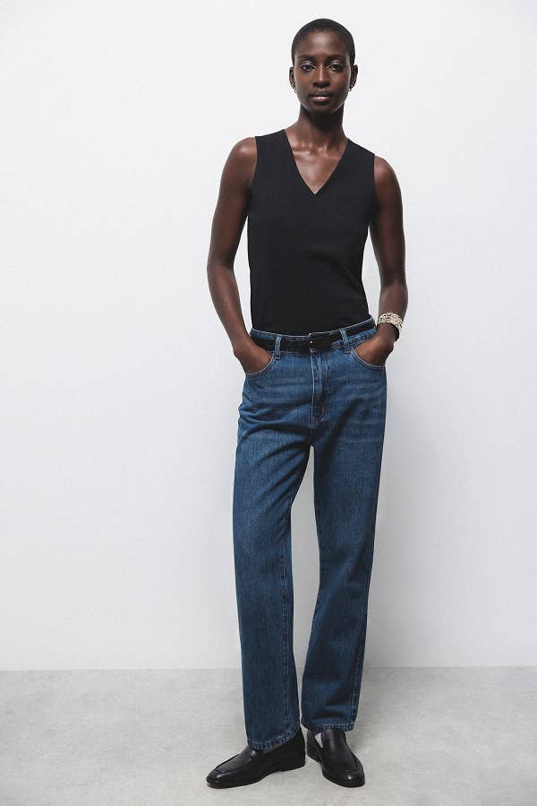 Top basic senza maniche con scollo a V