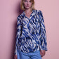 Blusa stampata blu e bianca