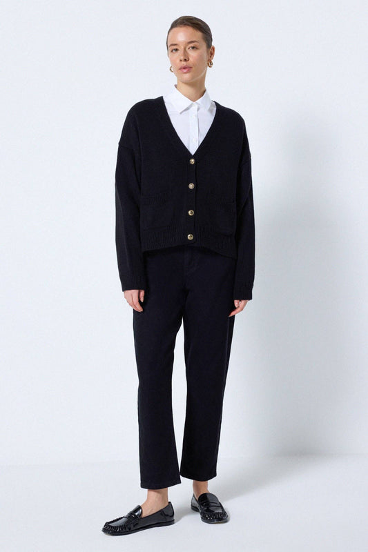 Cardigan in maglia nero con bottoni e tasche