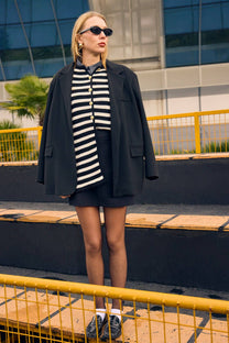 Cardigan lungo a righe con bottoni dorati