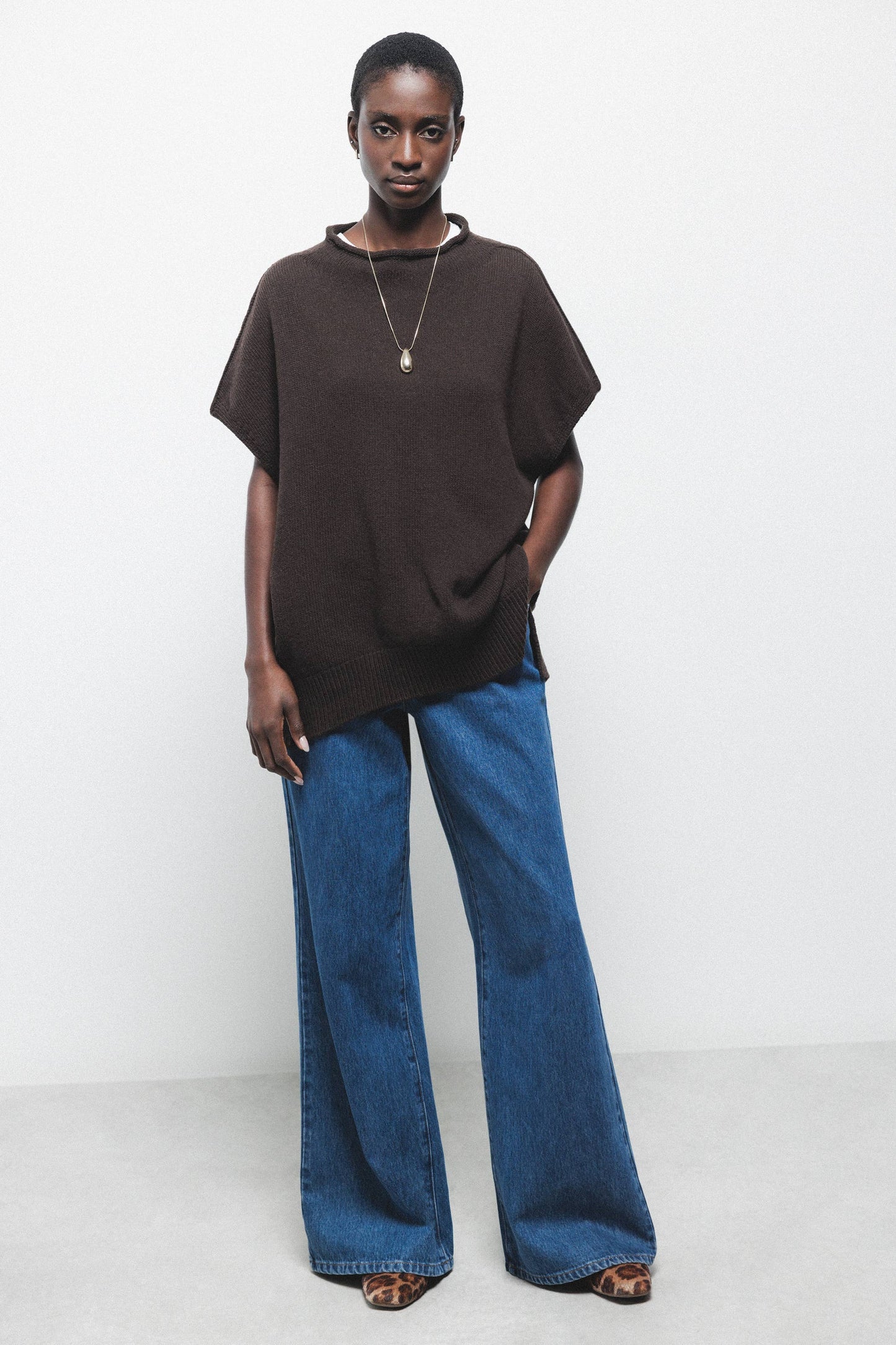 Maglione in lana a maglia rasata con collo alto