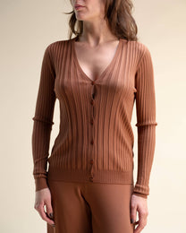Cardigan a coste con bottoni in maglia 3D