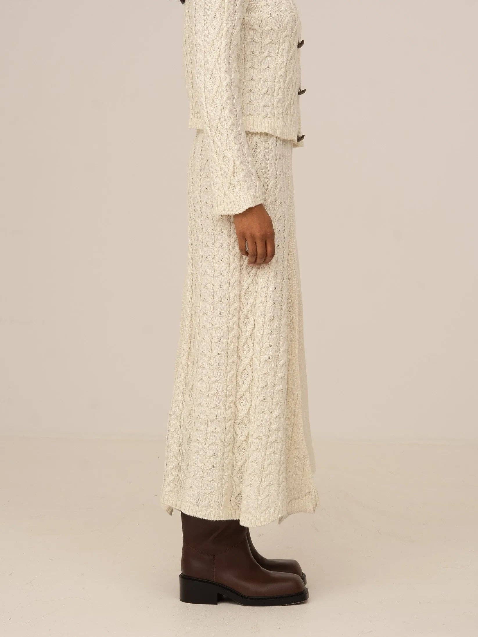Gonna lunga in maglia bianca