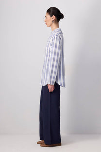 Camicia a righe blu e bianche in misto cotone con collo alla coreana