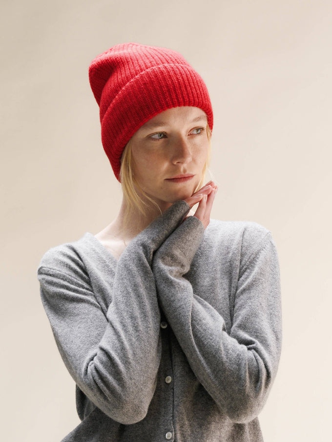 Berretto a coste rosso in misto cashmere
