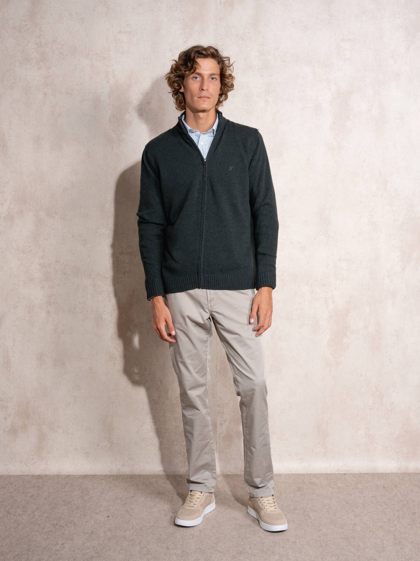 Cardigan in maglia uomo con zip e collo alto