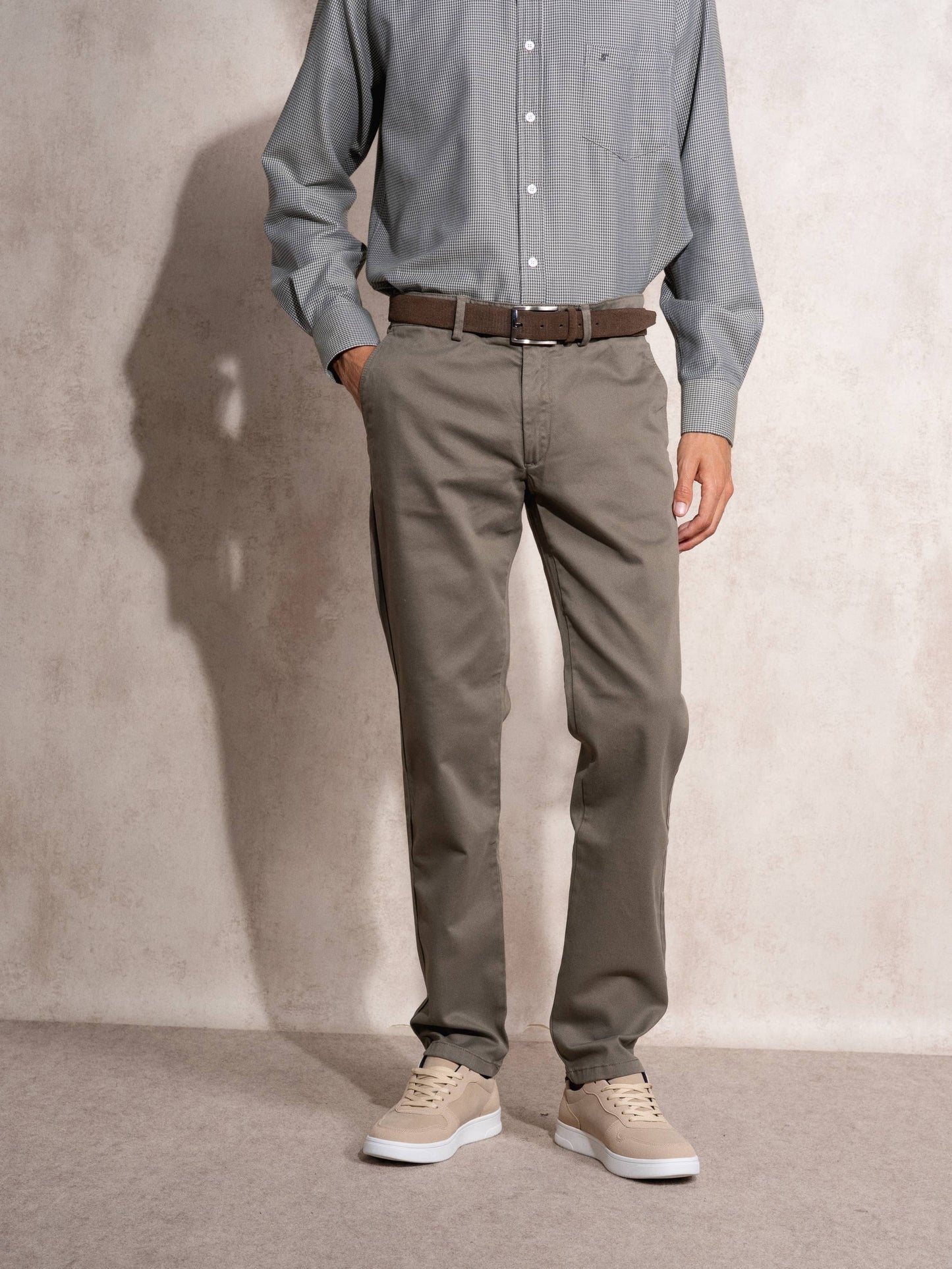 Pantaloni chino da uomo beige