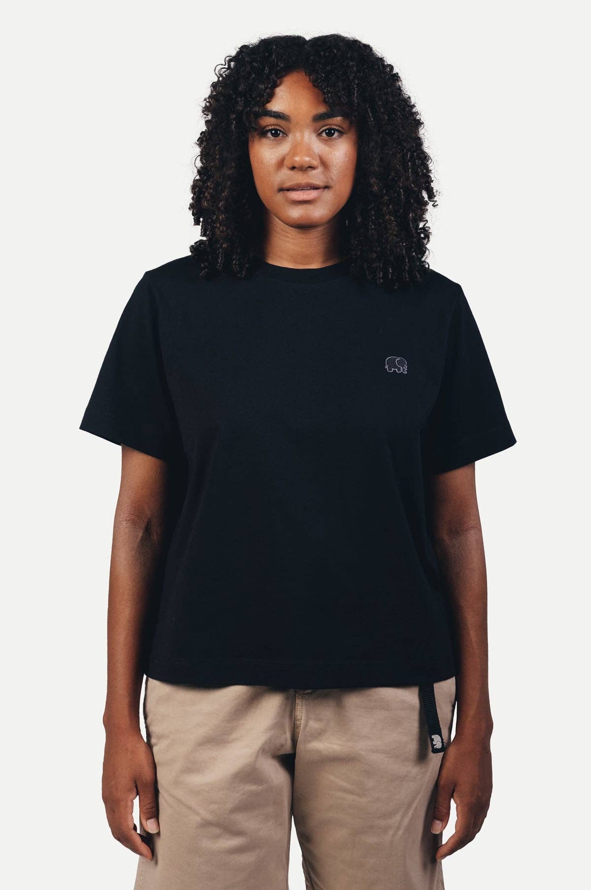 T-shirt donna Essential Organic nera