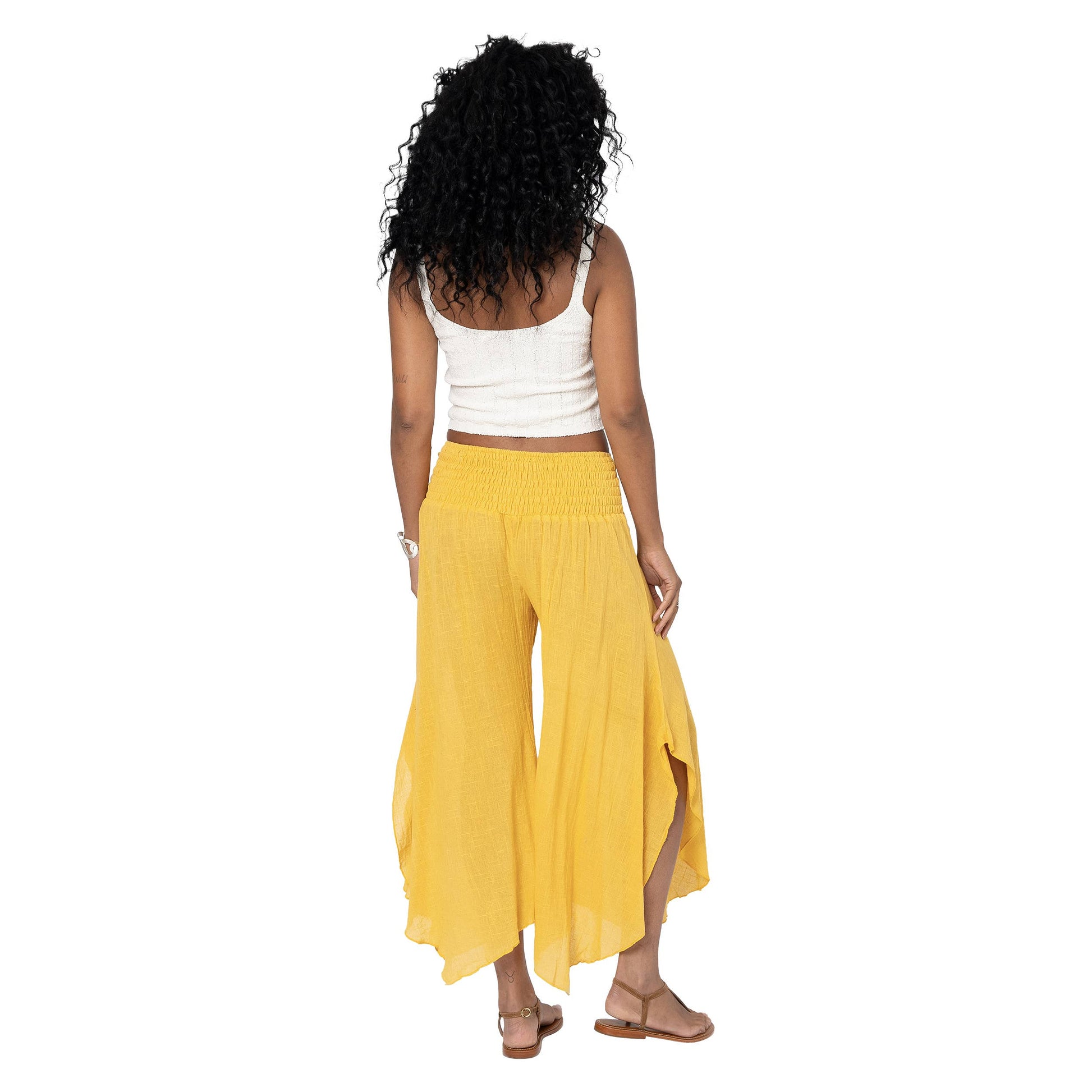 Pantaloni estivi asimmetrici in cotone gialli