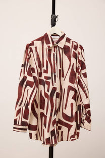 Camicia oversize con stampa astratta