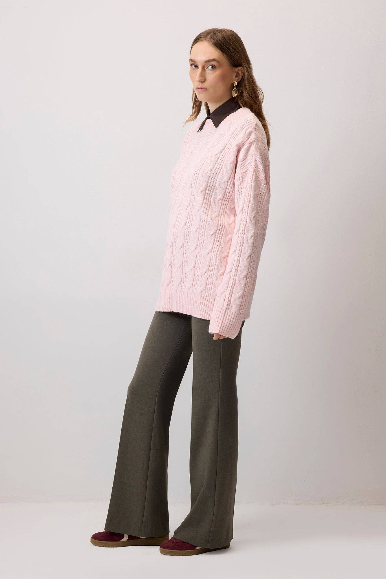 Maglione oversize a trecce rosa