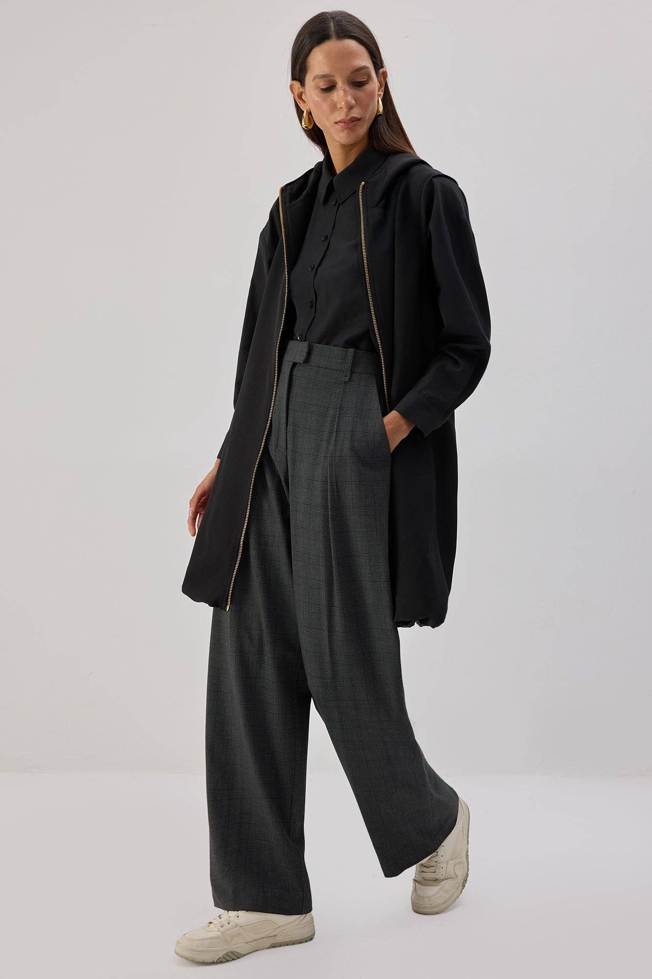 Gilet felpato lungo con zip e cappuccio