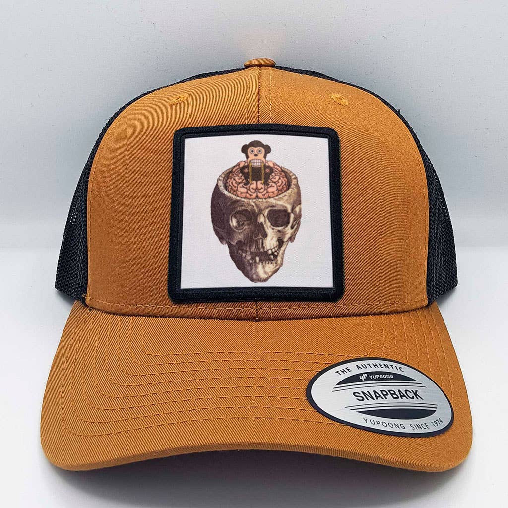 Cappellino trucker unisex Mondays con patch