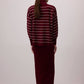 Set maglione a righe e abito midi a coste bordeaux