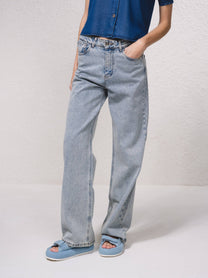Jeans a gamba larga a vita alta