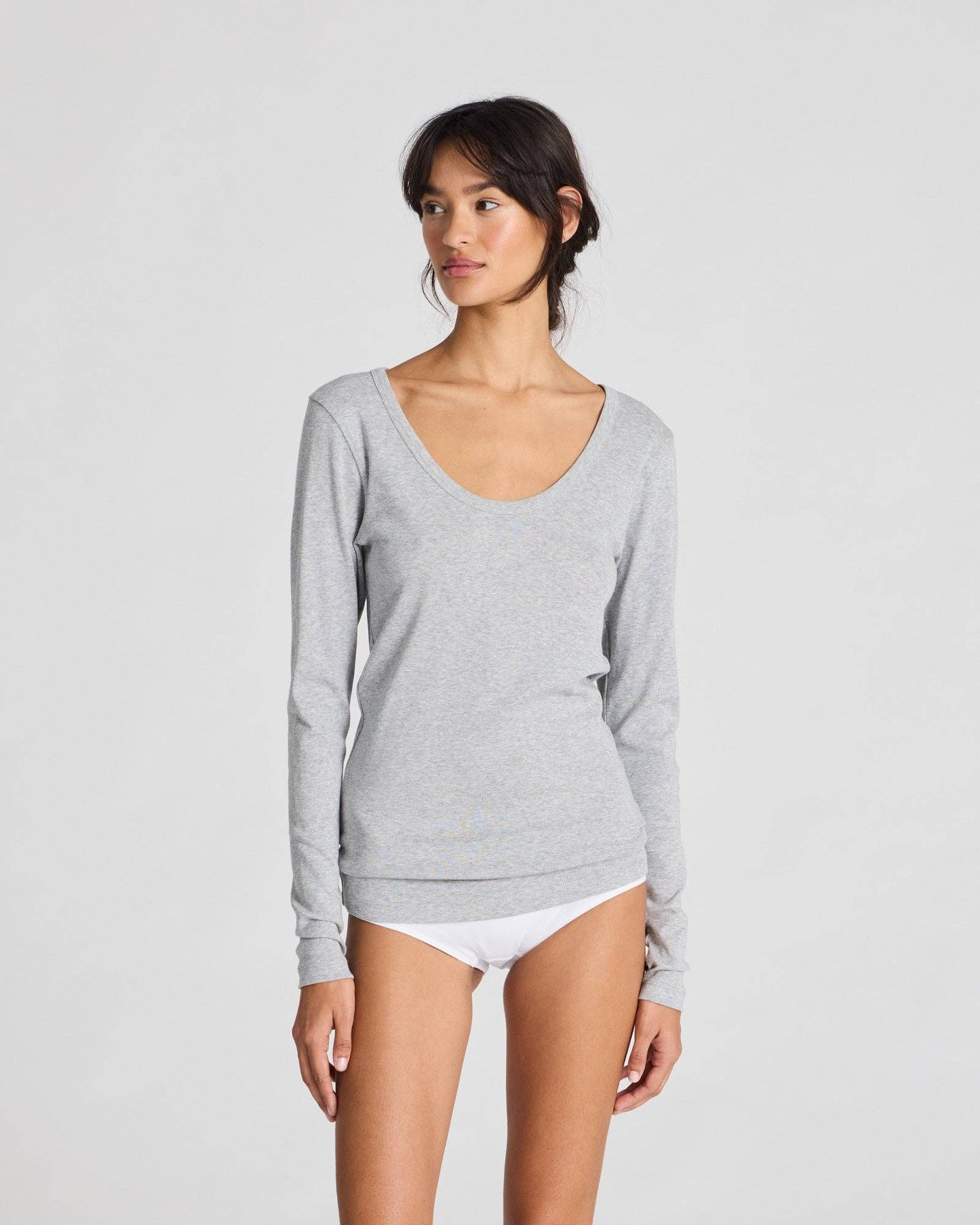 Maglia a maniche lunghe Ivy in cotone biologico a costine grigio chiaro mélange