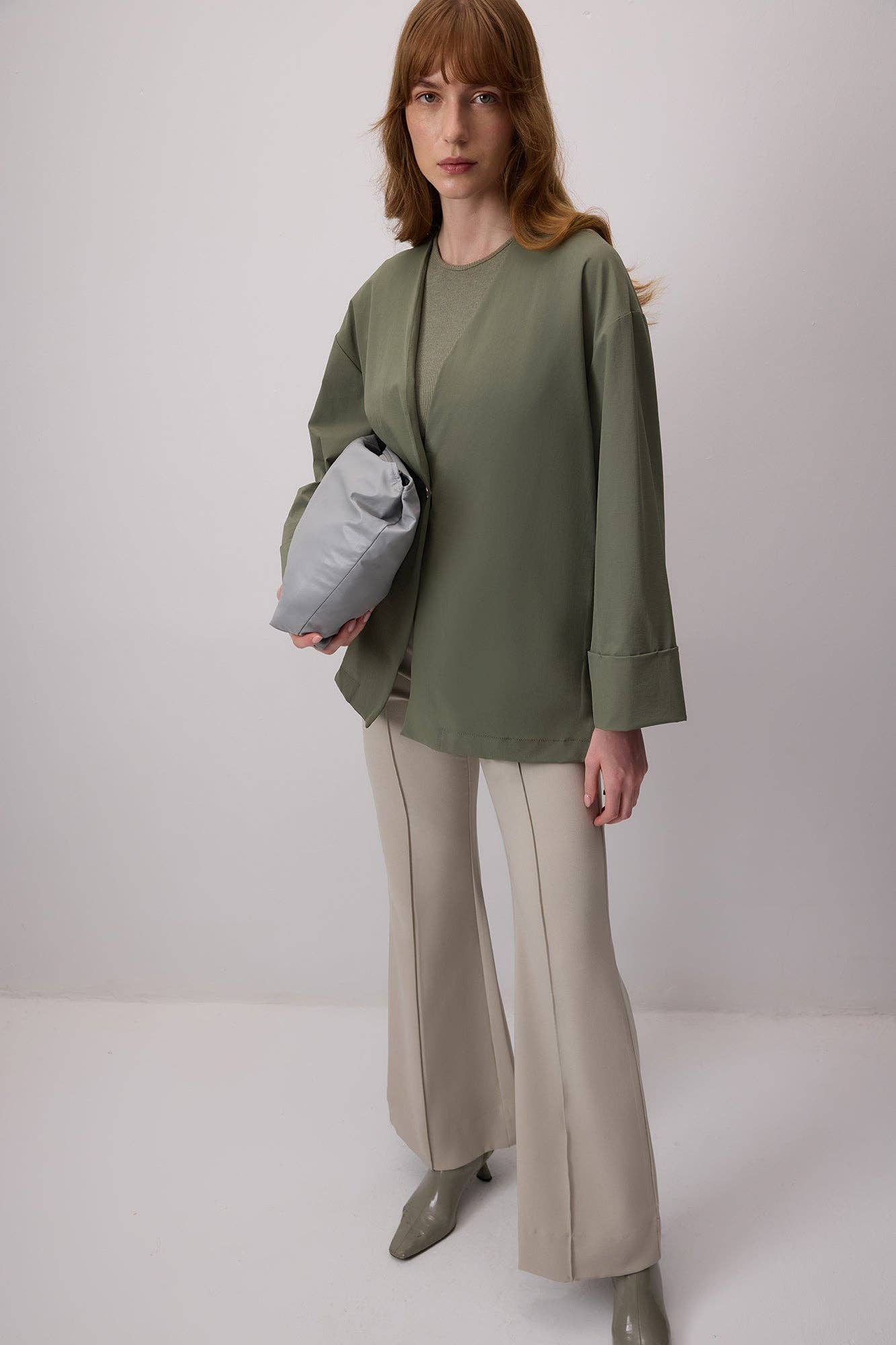 Giacca in gabardine verde oliva a un bottone