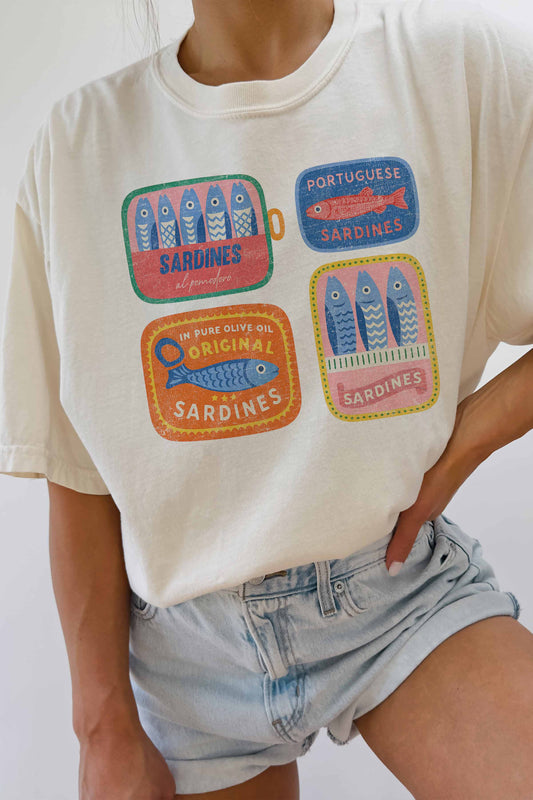 T-shirt oversize con stampa collage di sardine