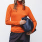 Maglione a maglia liscia con collo alto