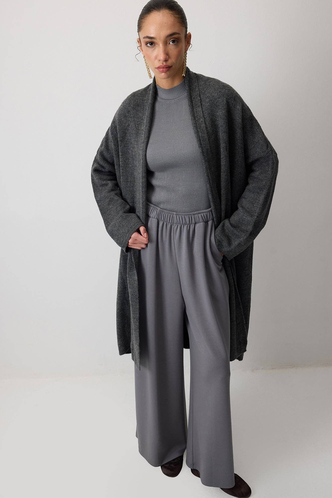 Cardigan oversize in maglia con tasche