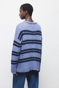 Maglione a righe in maglia