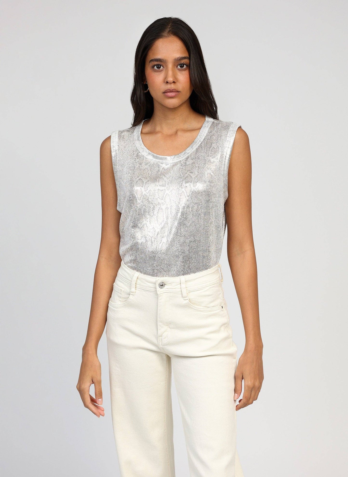 Top smanicato in maglia metallica madreperla
