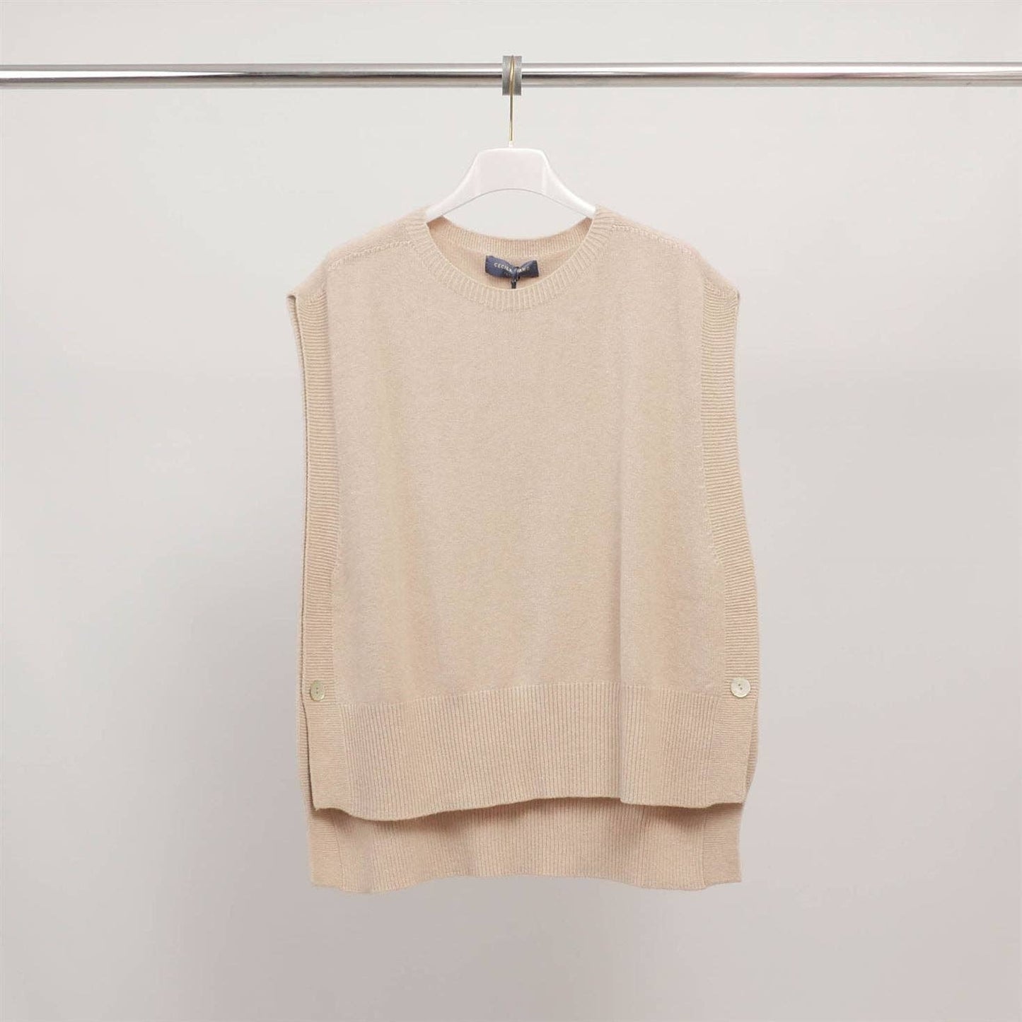 Poncho senza maniche in maglia strutturata con girocollo