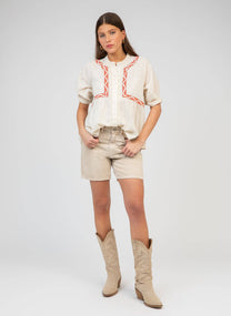 Camicia ecru SIAMANY in voile di cotone con ricamo