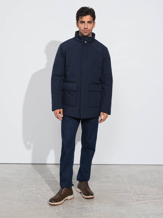 Cappotto imbottito in poliestere con collo interno in eco-pelliccia