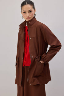 Giacca con zip e collo dritto