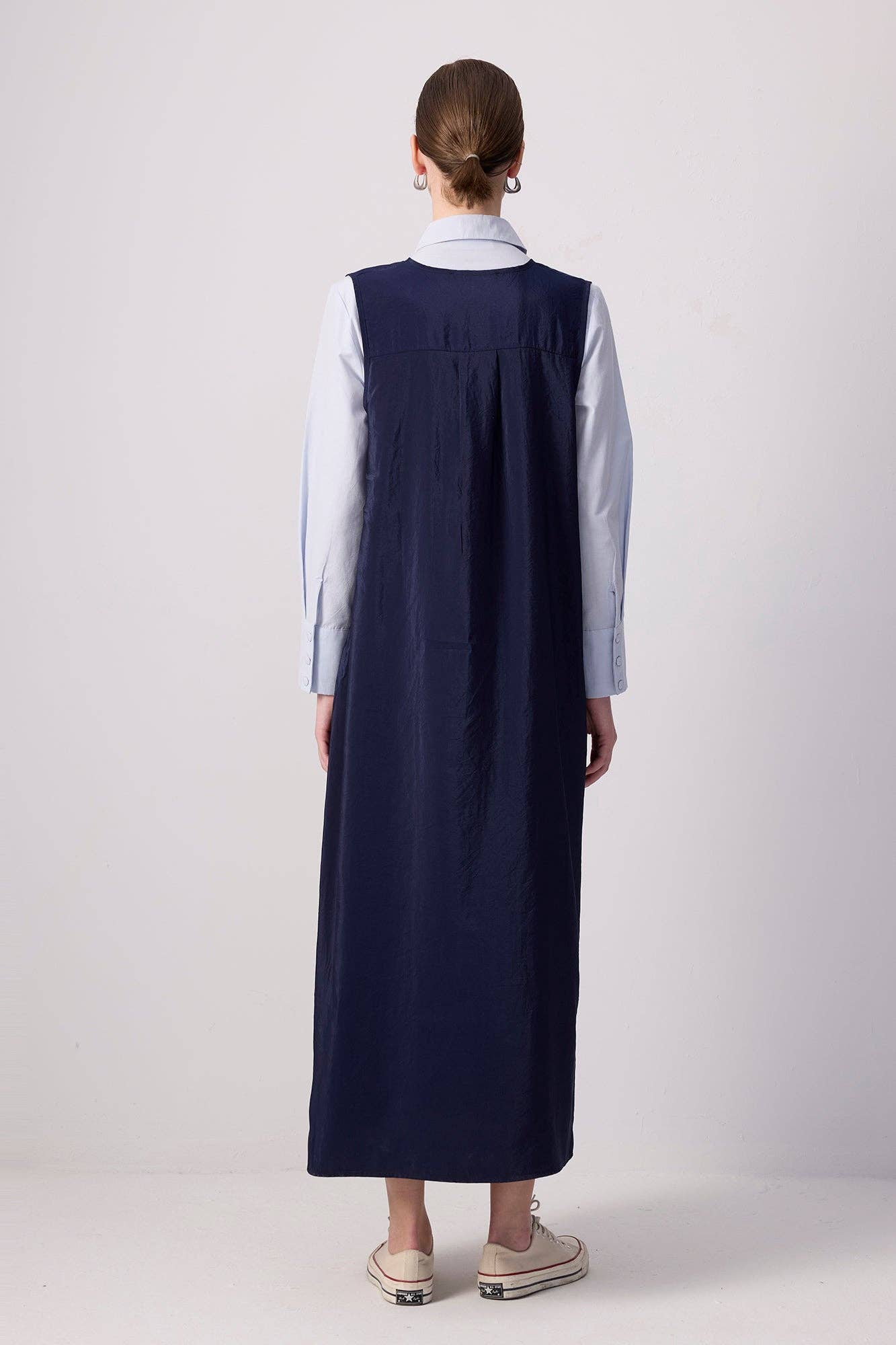 Abito lungo smanicato con zip