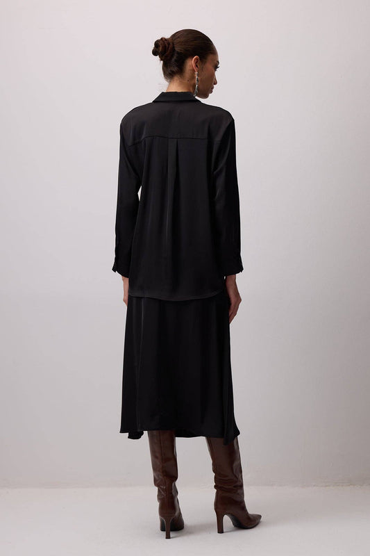 Camicia essenziale in raso