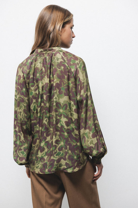 Blusa floreale con collo alla coreana