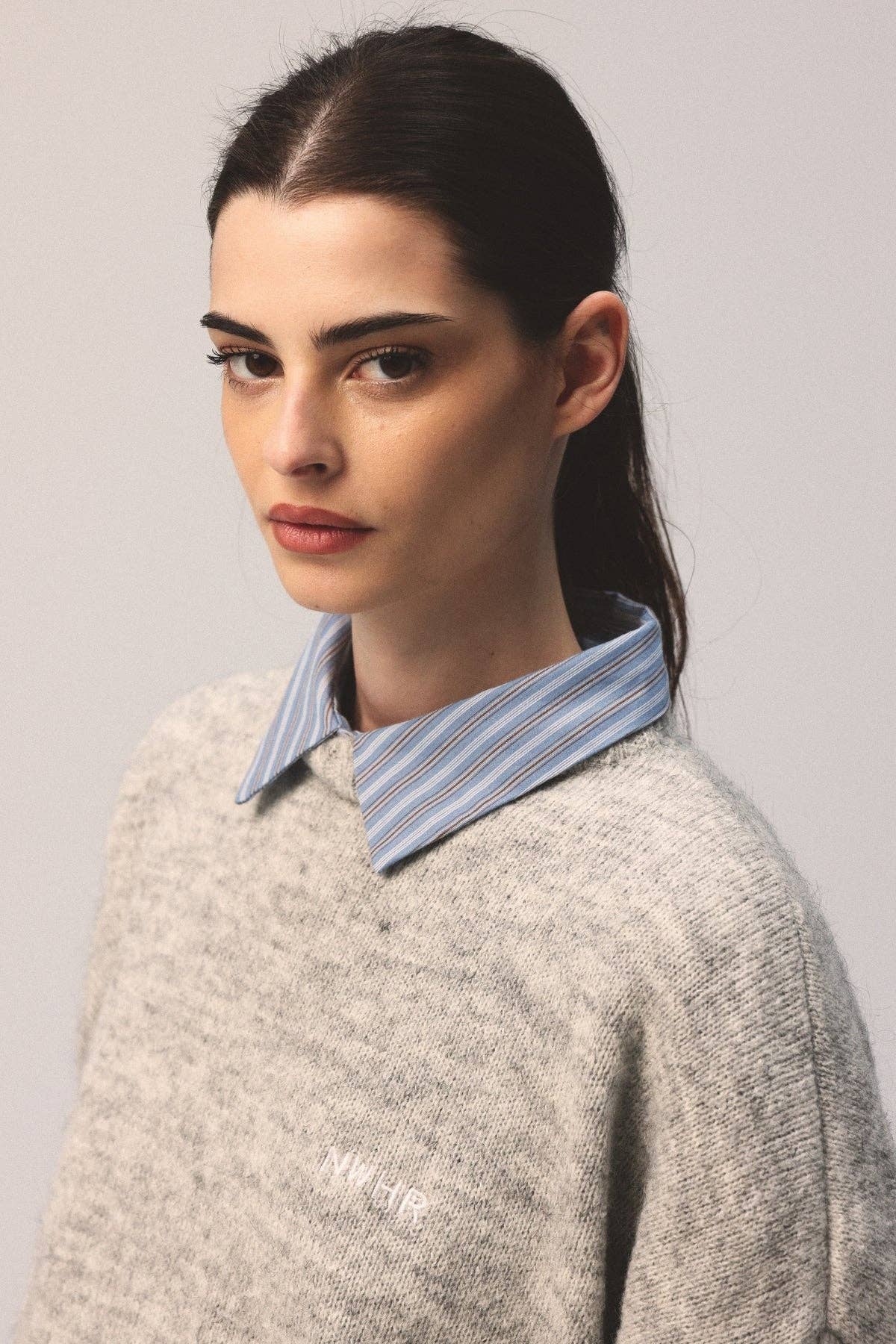 Maglione boxy grigio effetto spazzolato