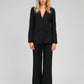 Blazer nero aderente con scollo a V