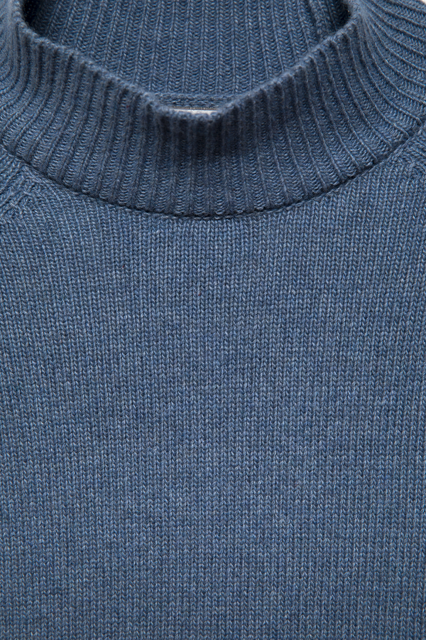 Maglione in Maglia Rasata con Collo Alto