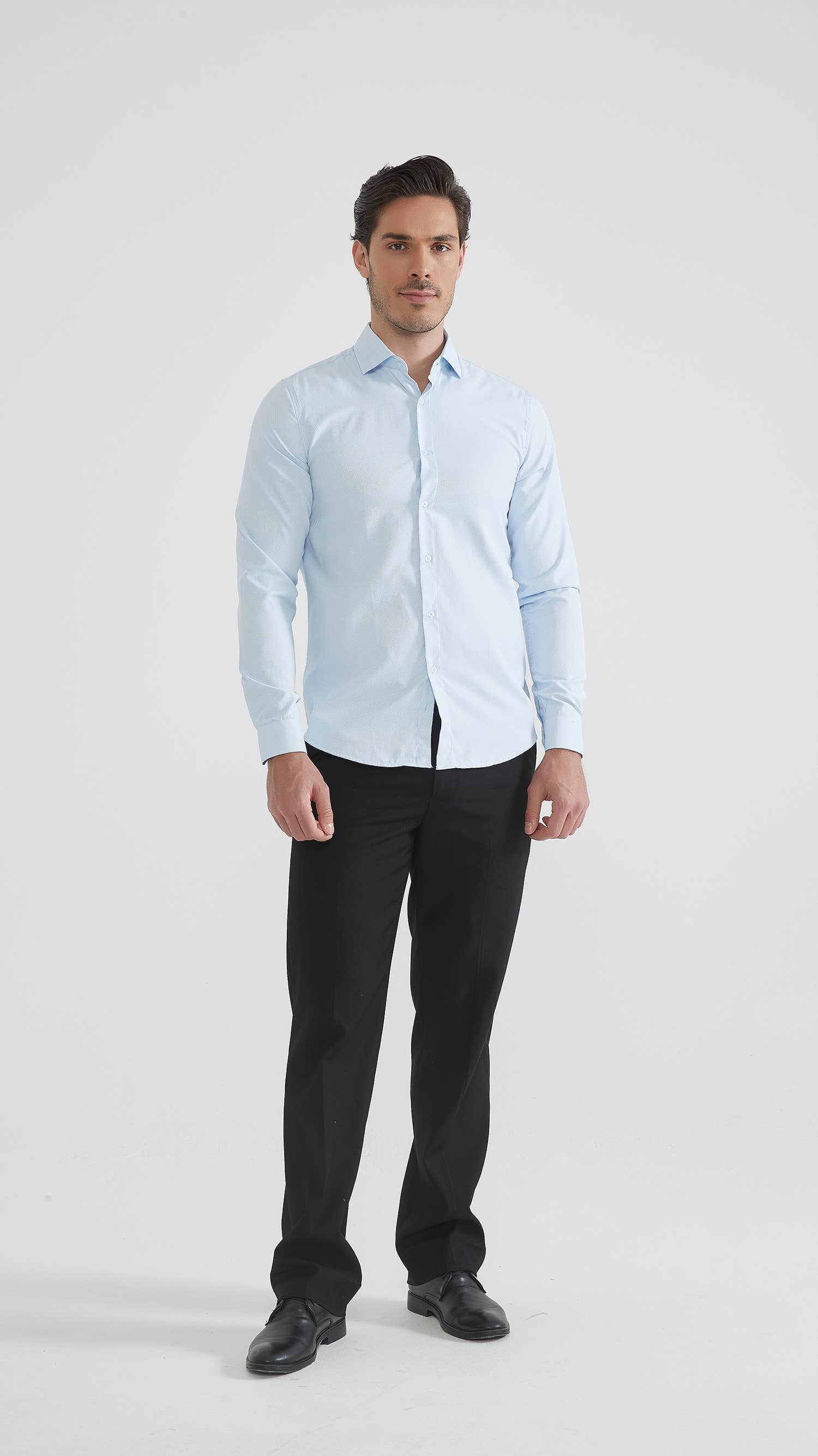 Camicia slim a righe tono su tono color cielo
