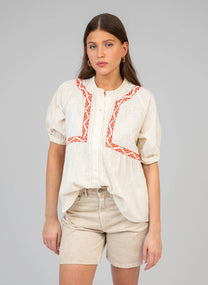 Camicia ecru SIAMANY in voile di cotone con ricamo