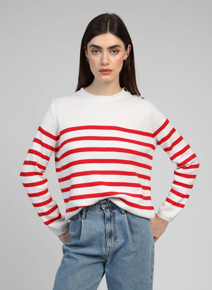 Maglione a righe rosse e bianche con bottoni sulla spalla