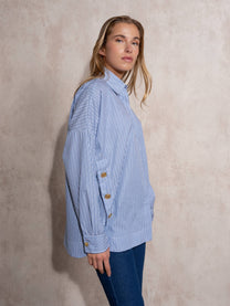 Blusa camicia oversize in cotone con bottoni dorati