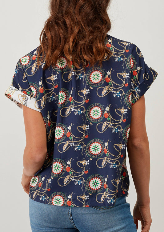 Blusa stampata bicolor con scollo a V