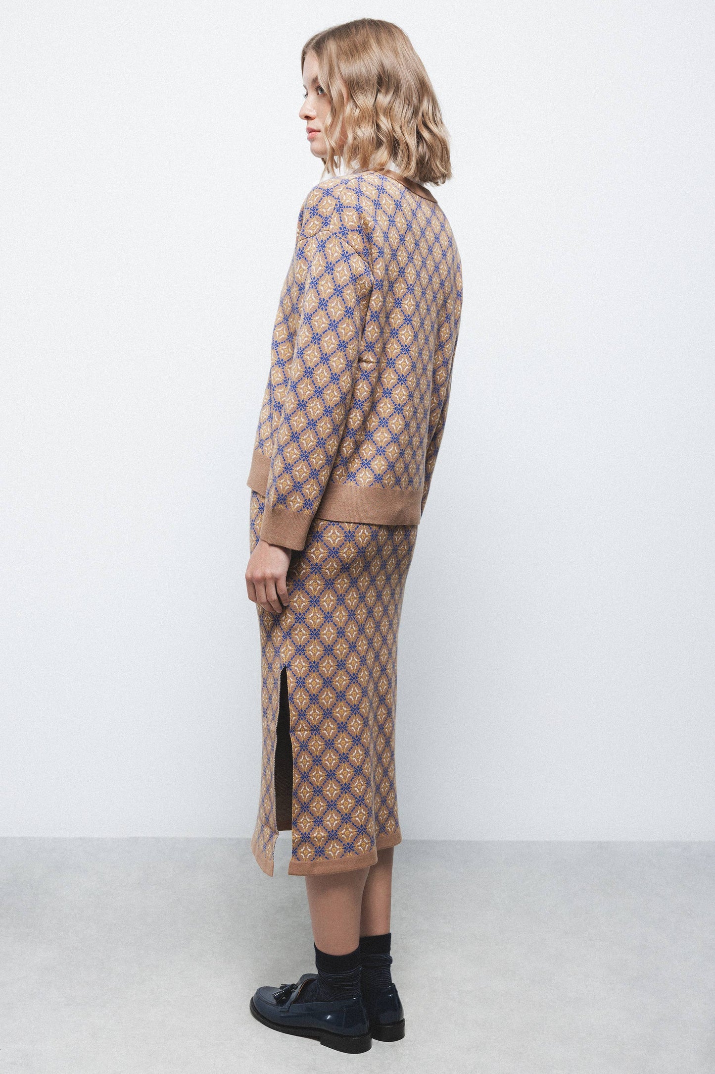 Gonna midi jacquard a motivo geometrico con vita elastica