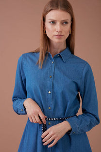Camicia lunga in denim con cintura