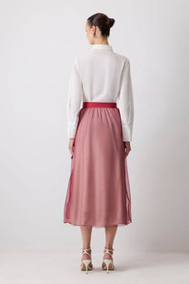Gonna midi in organza con tasche oversize e cintura