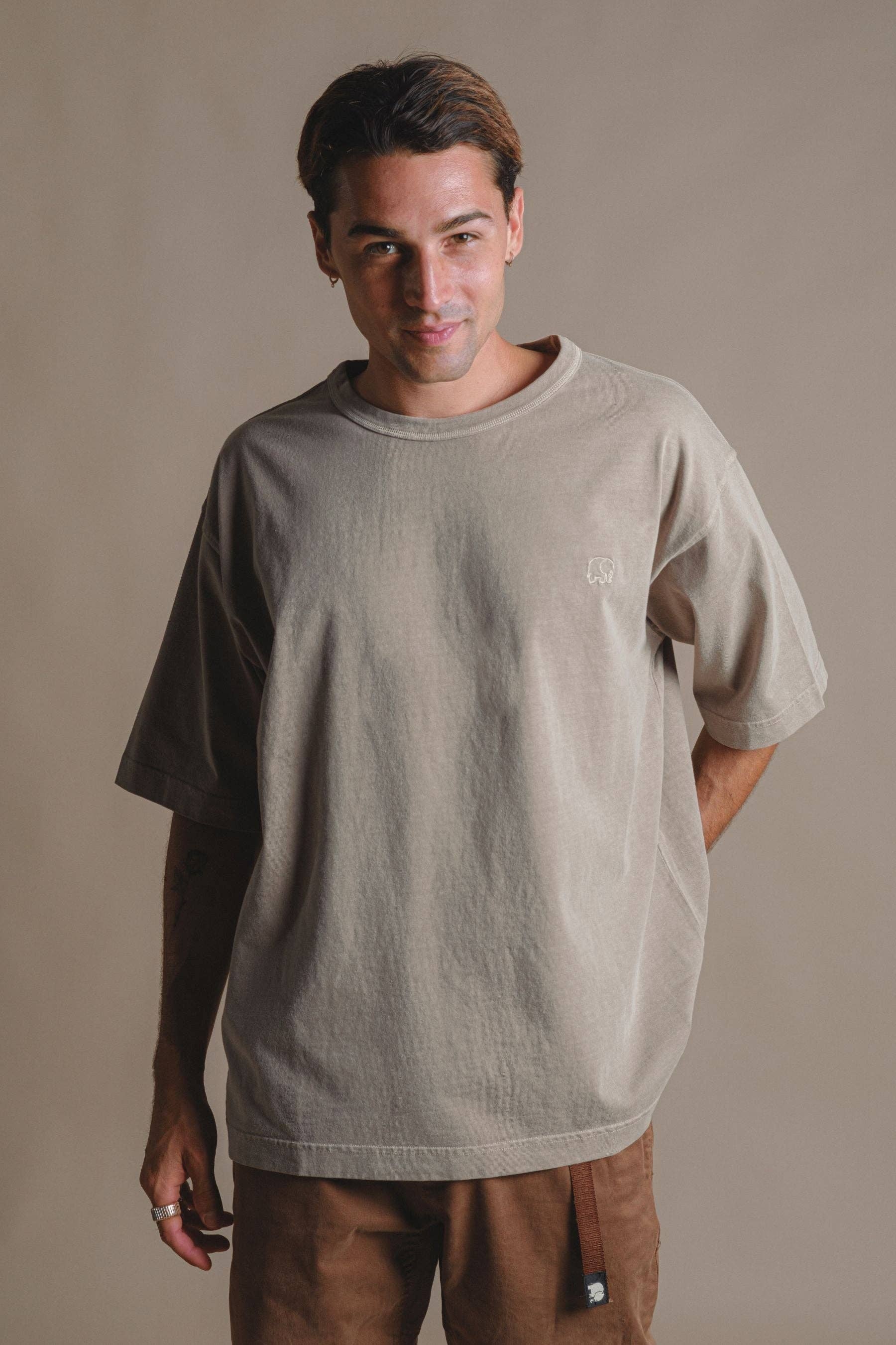 T-shirt oversize pesante in cotone biologico pigment-dyed Brindle