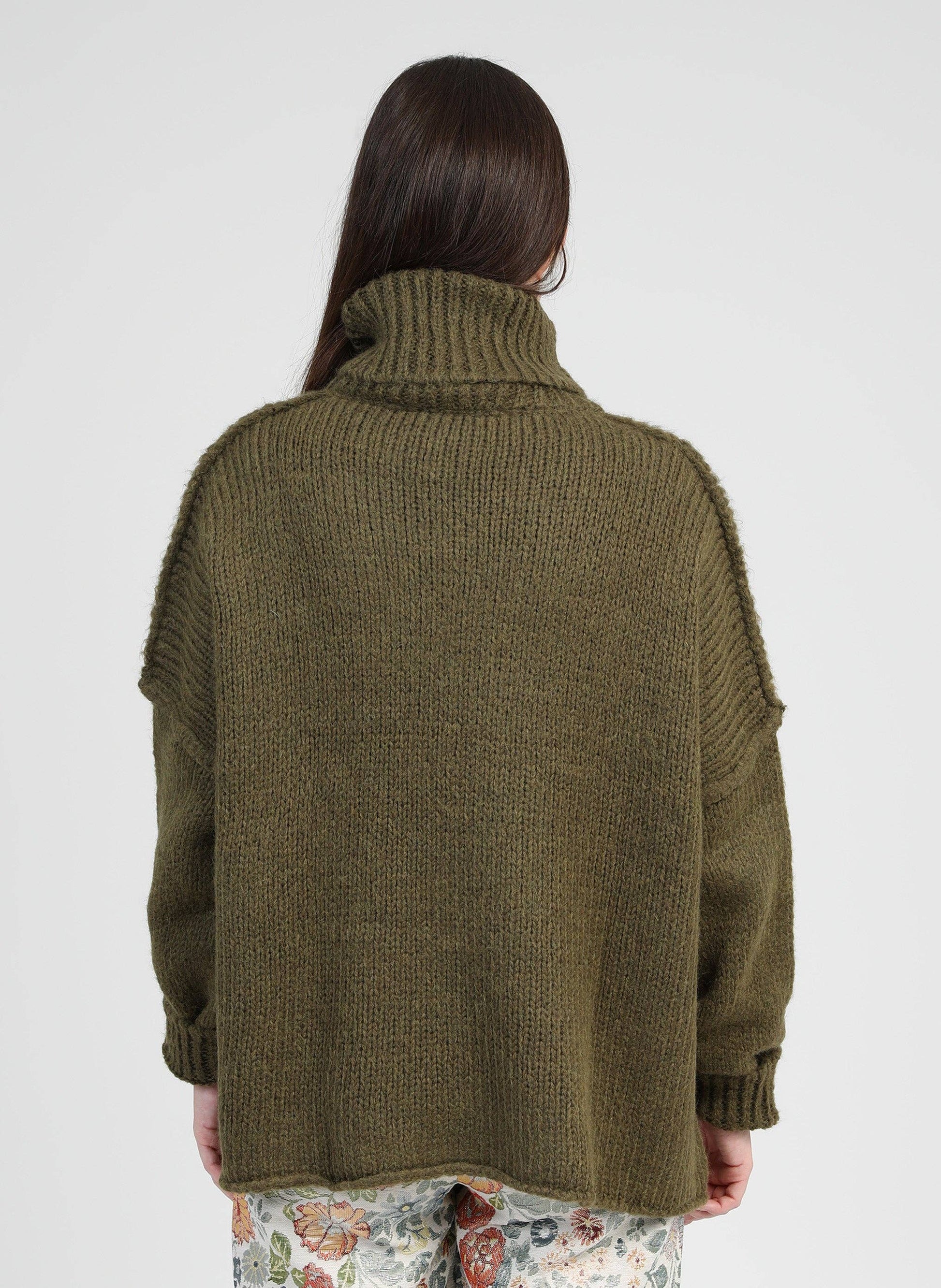 Maglione dolcevita oversize verde militare