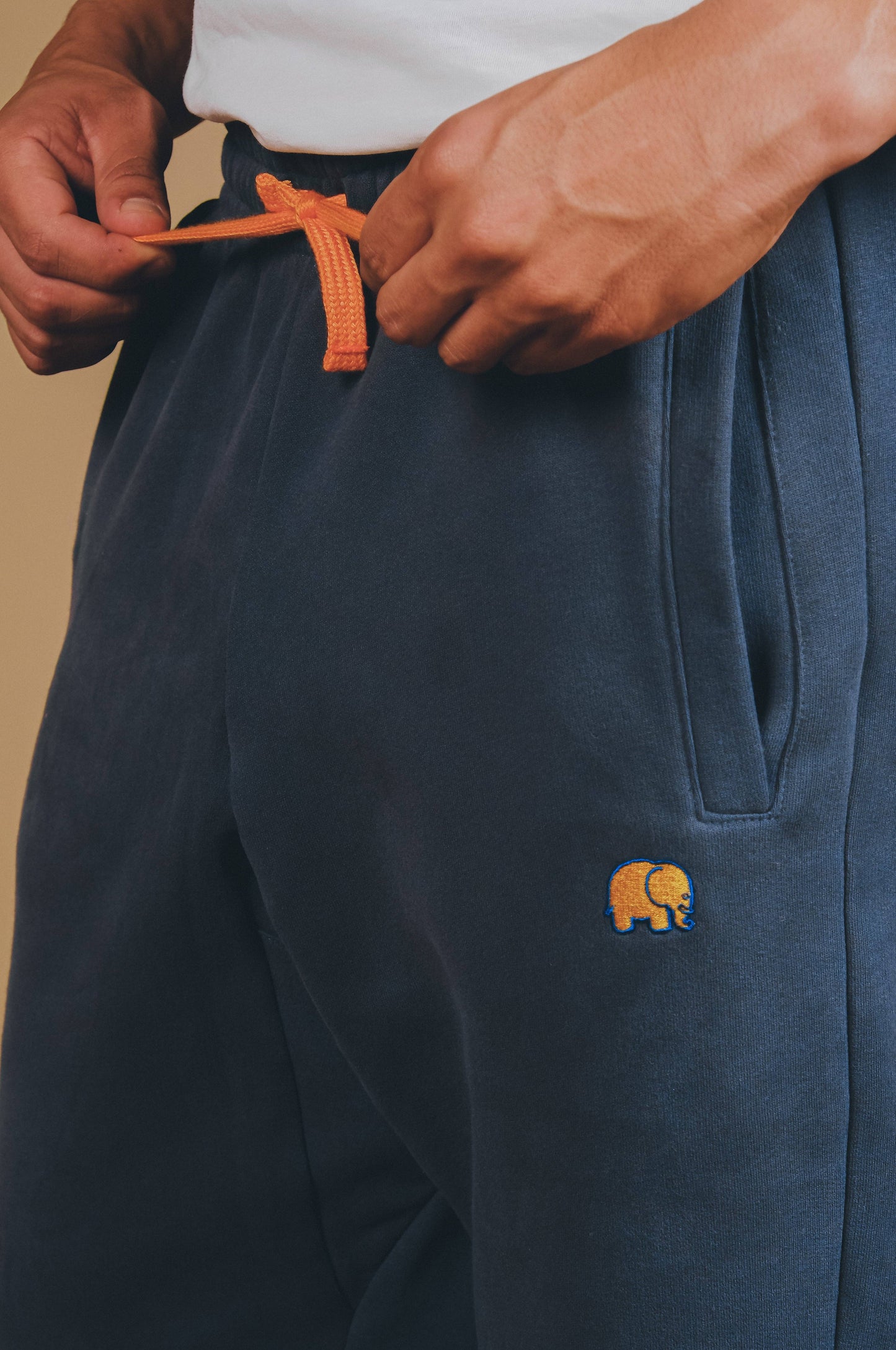 Pantaloni jogger Essential in cotone biologico blu